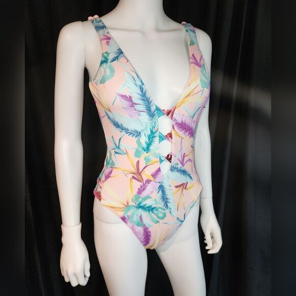 NWT Bar 3 Women's Copcabana Printed Twist Front One Piece Swimsuit - Picture 9 of 14